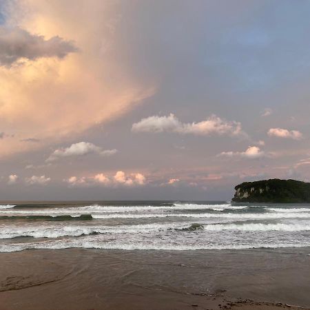 Surf N Stay Whangamata Eksteriør bilde