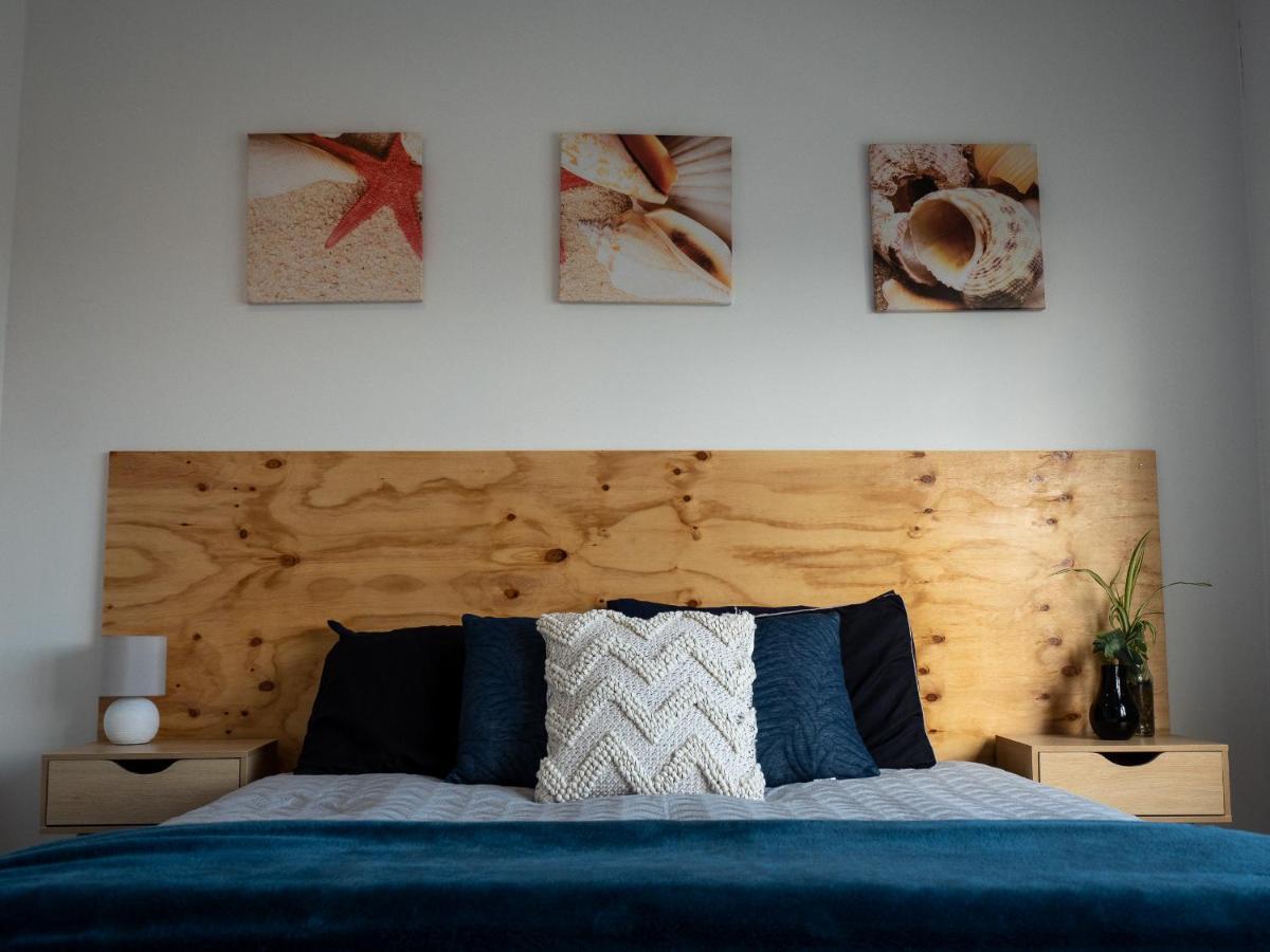 Surf N Stay Whangamata Eksteriør bilde