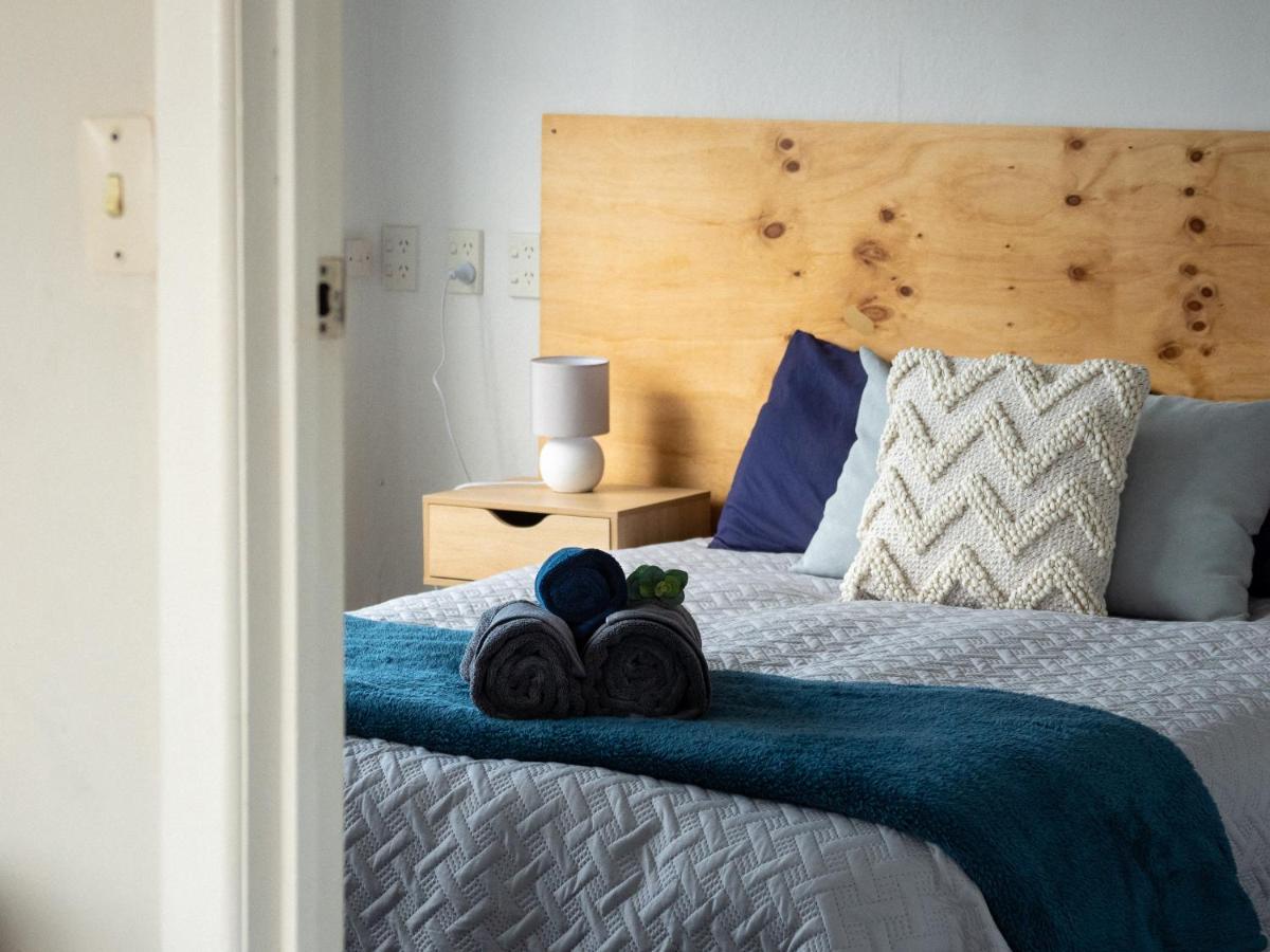 Surf N Stay Whangamata Eksteriør bilde