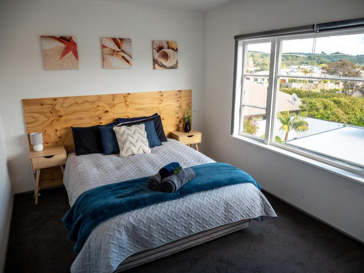 Surf N Stay Whangamata Eksteriør bilde