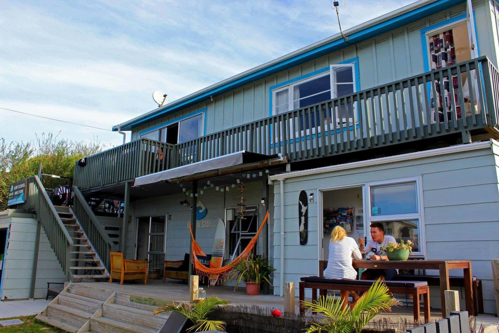 Surf N Stay Whangamata Eksteriør bilde
